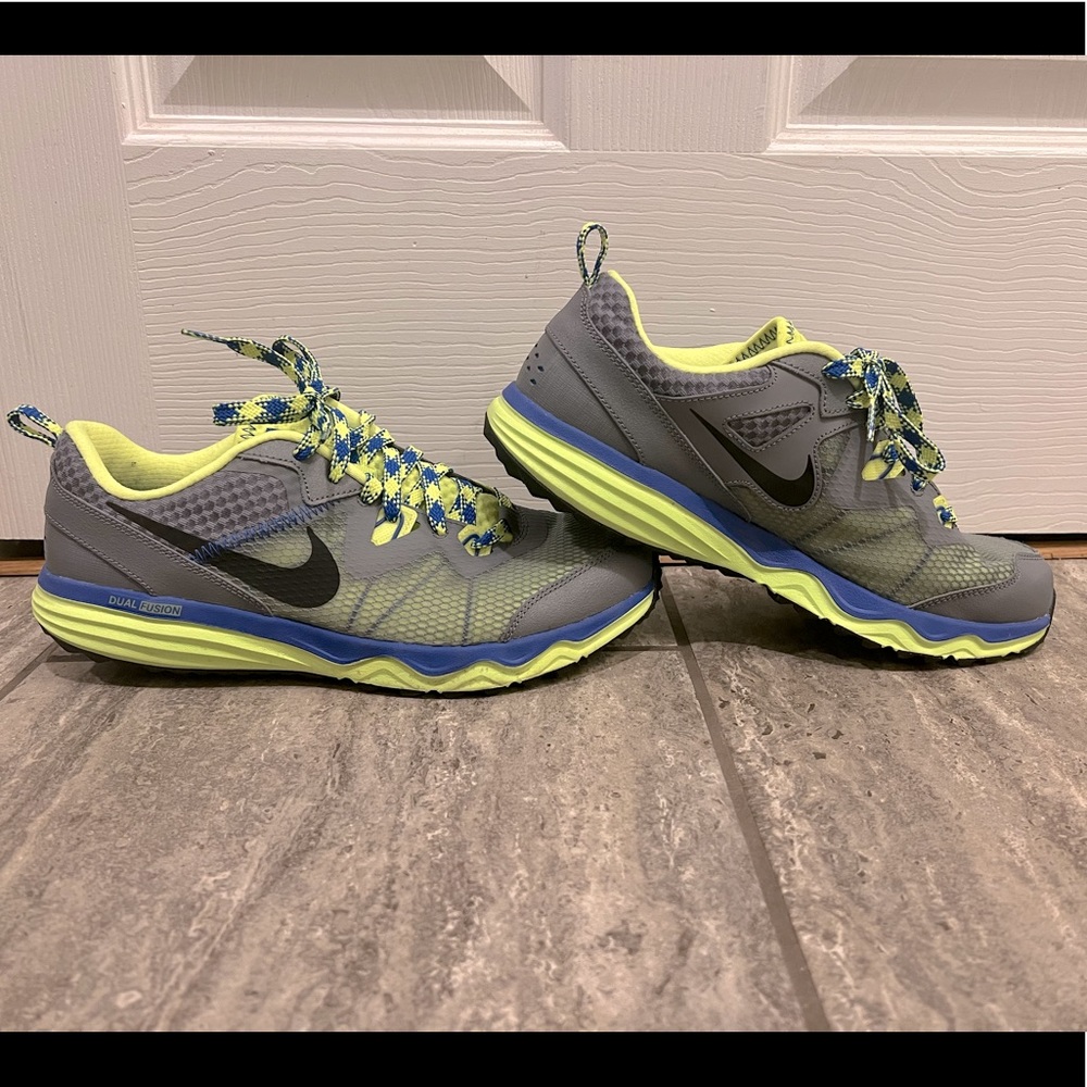 Nike fit soul dual fusion athletic shoes